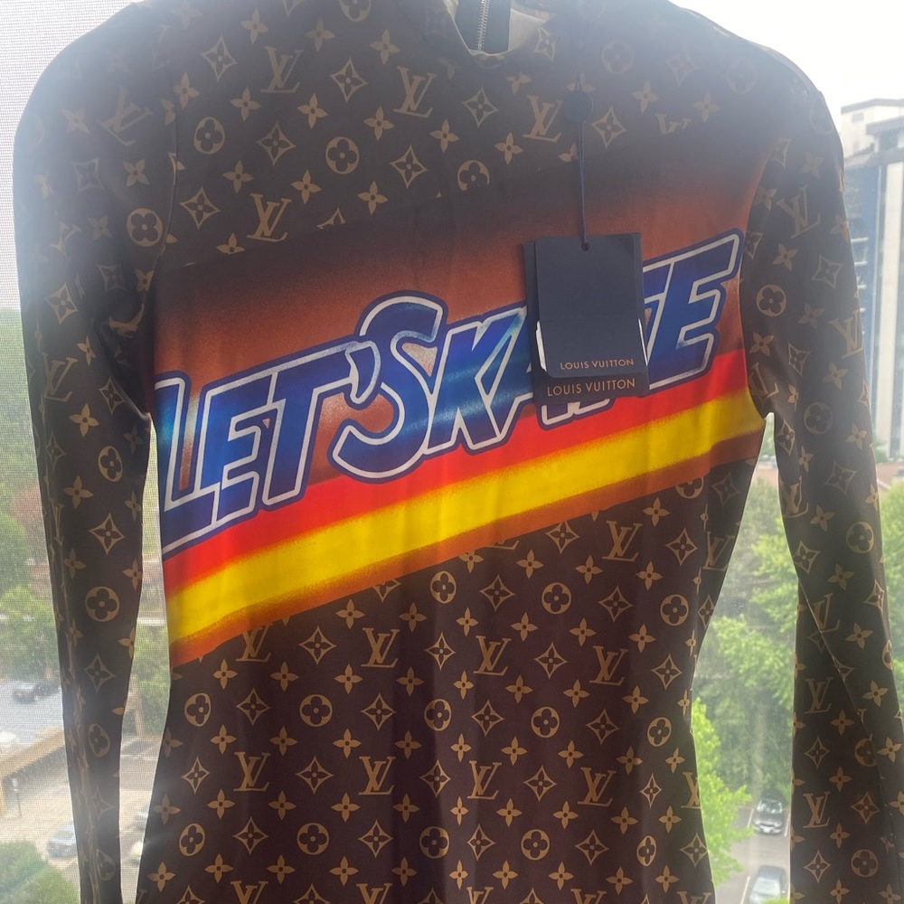 100% authentic fitted jersey dress